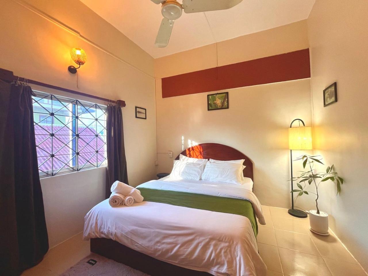 Cambodhi - Vegan Villa Kampot Exteriör bild